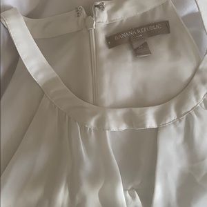 Women’s banana republic top